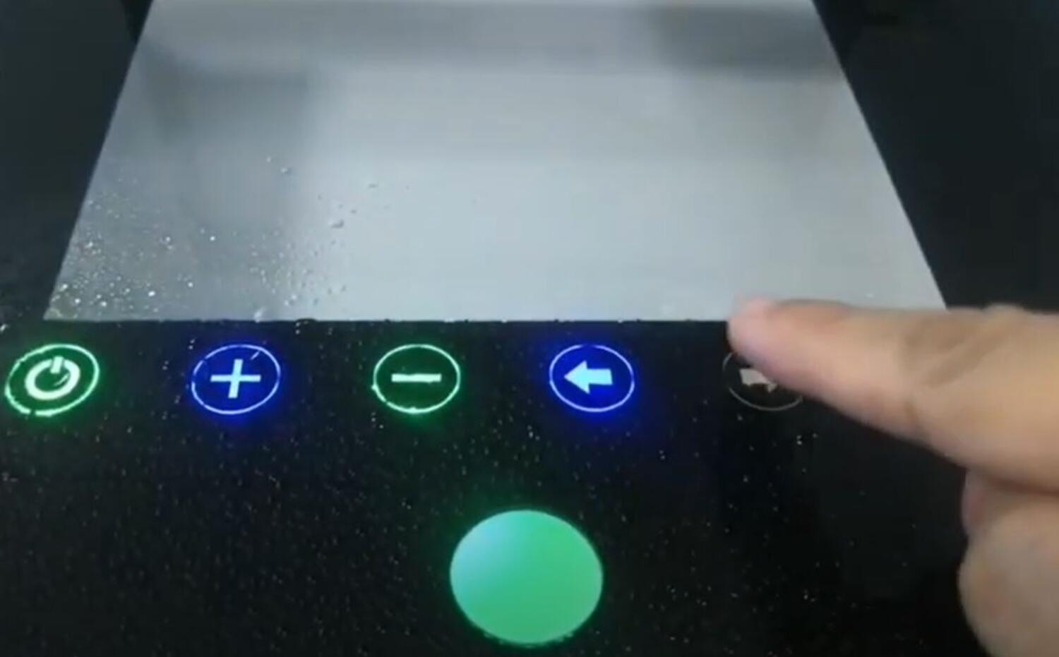 Maxtech Kapasitiiviset kytkimet.JPG